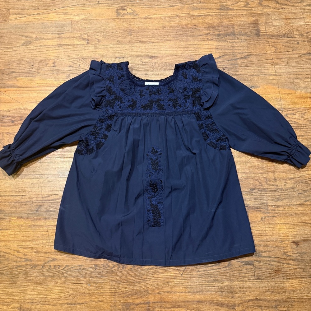Mi Golondrina Dark Blue Blouse with Floral Embroidery